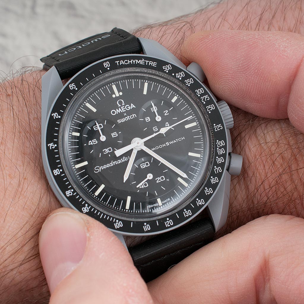 Omega x Swatch Moonswatch Mission to the Moon Watch Review SO33M100