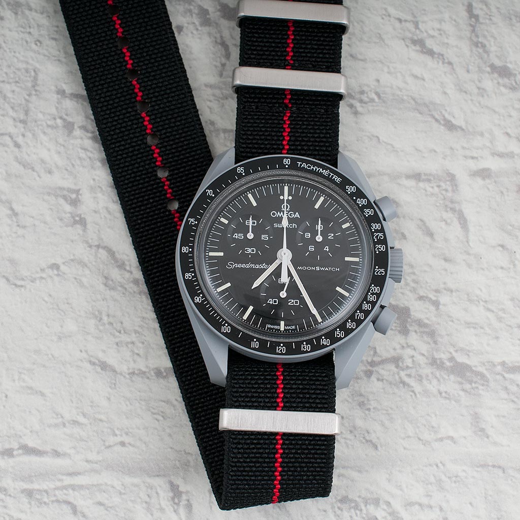 Omega x Swatch Moonswatch Mission to the Moon Watch Review SO33M100