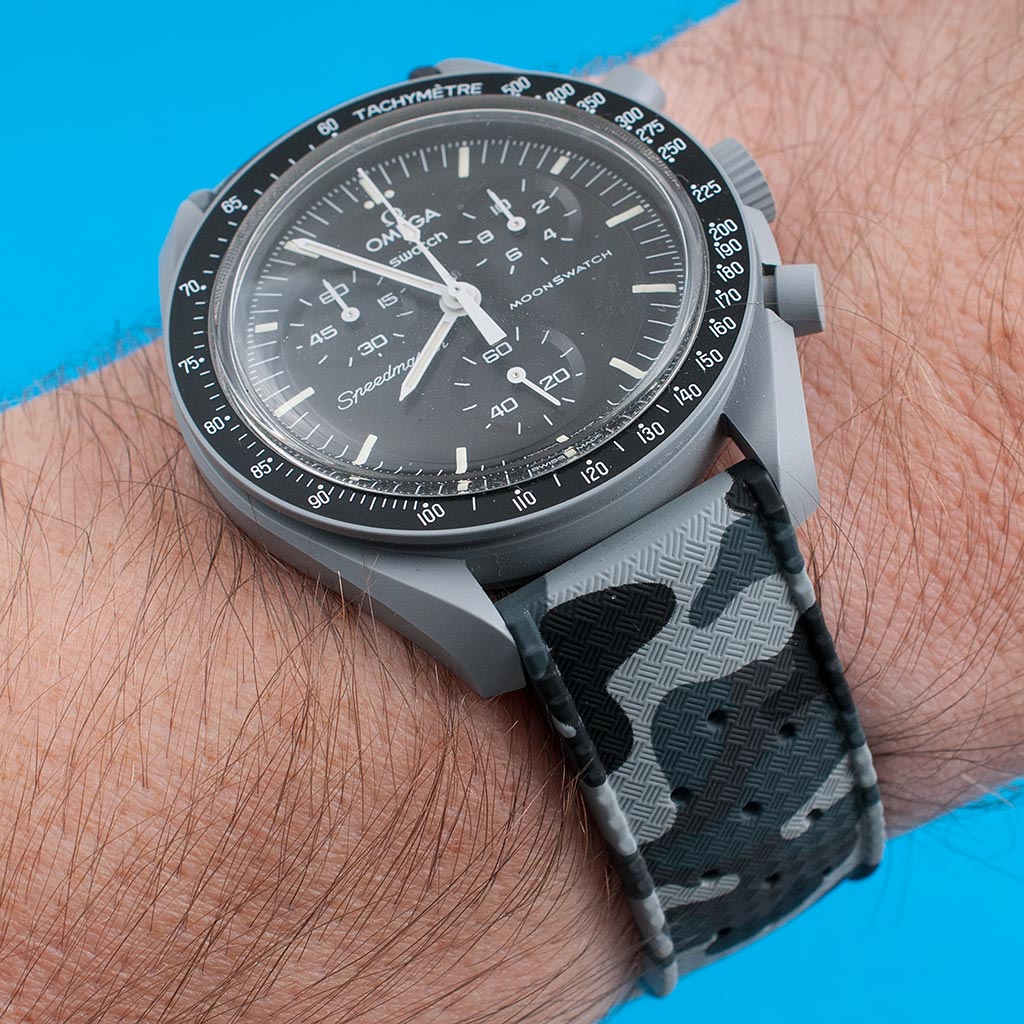 Omega x Swatch Moonswatch Mission to the Moon Watch Review SO33M100