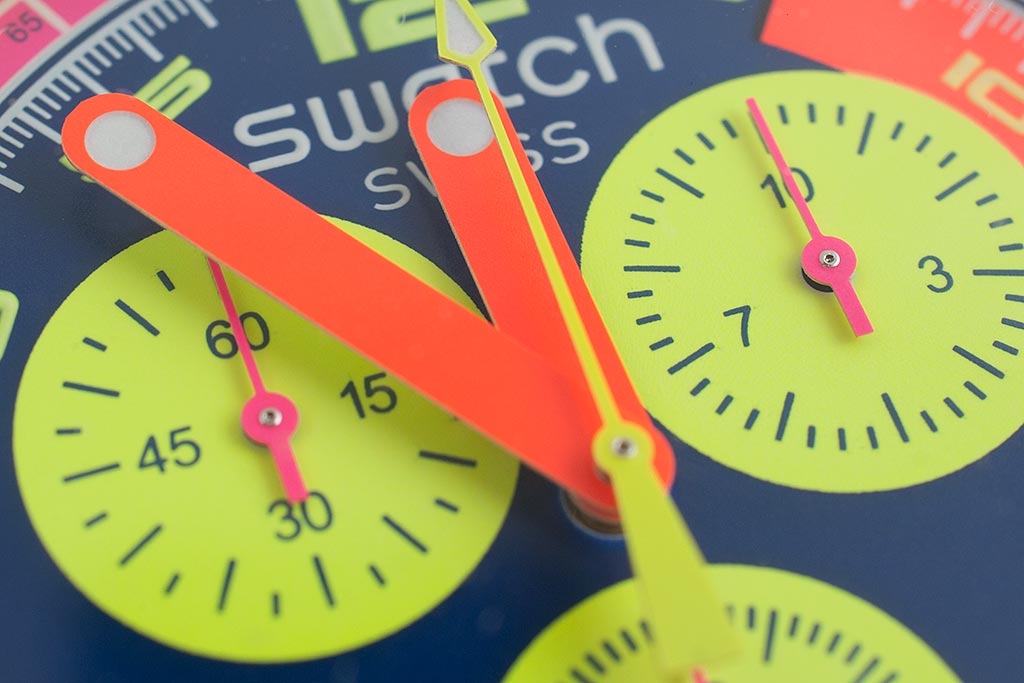 Swatch Neon to the Max Watch Review - SB06J100: Reissue of 90s Swatch Grand Prix