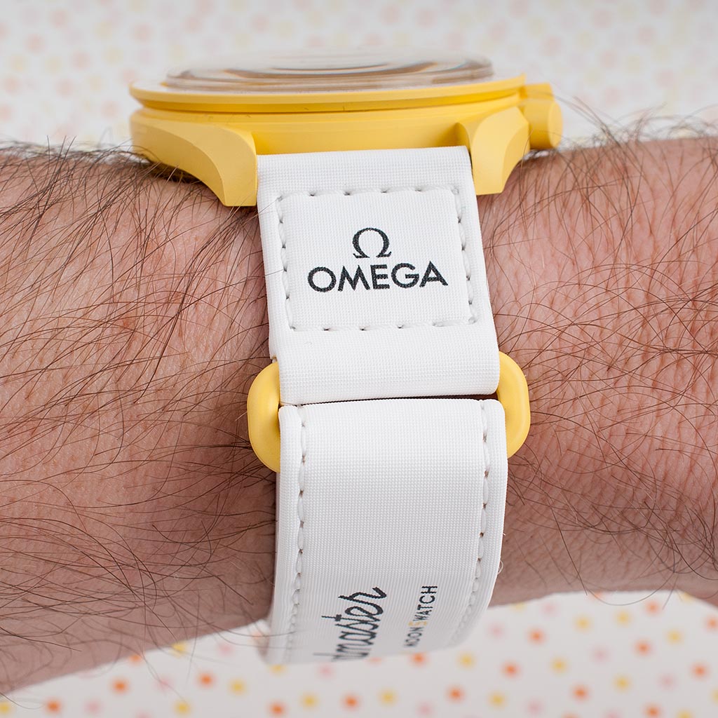 Omega x Swatch Moonswatch Mission to the Sun Watch Review SO33J100