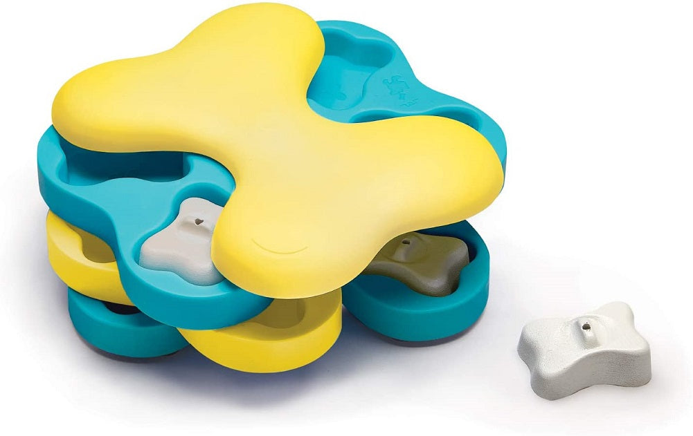 Clever Food Dispensing Toys For Dogs –Including Raw Food Puzzle