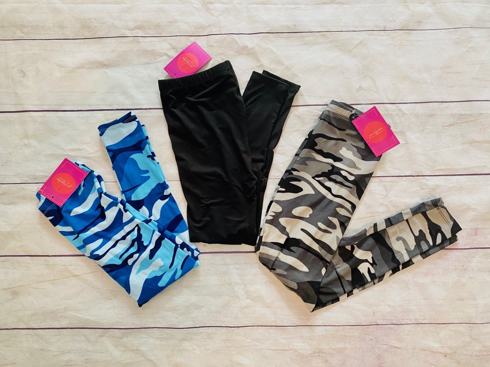 Womens Leggings | Pink Camo Capri Leggings | Yoga Pants – MomMe and More