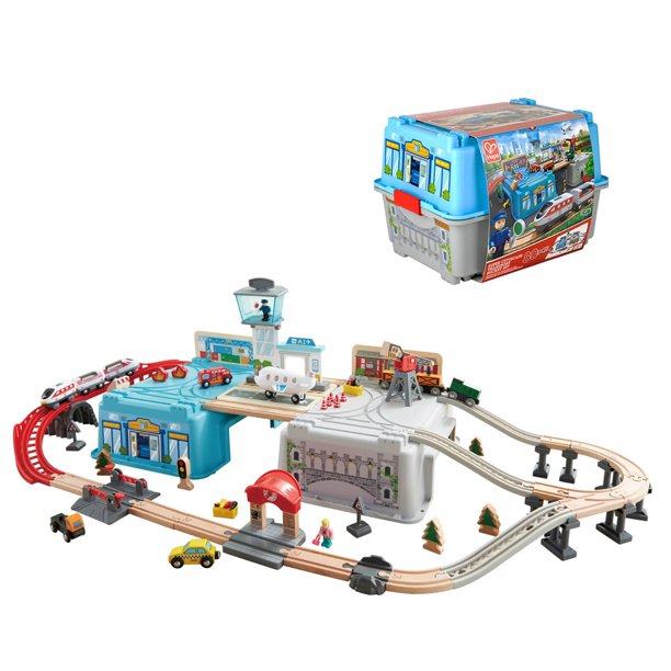 BRIO® SmartTech™ Smart Engine with Action Tunnels - toys et cetera