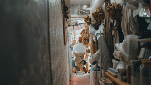 60歲創業 香港發明 海菠蘿 萬用 環保洗碗刷 樓梯舖 樓梯鋪 升級再造 景叔 手雕麻雀 標記蔴雀
