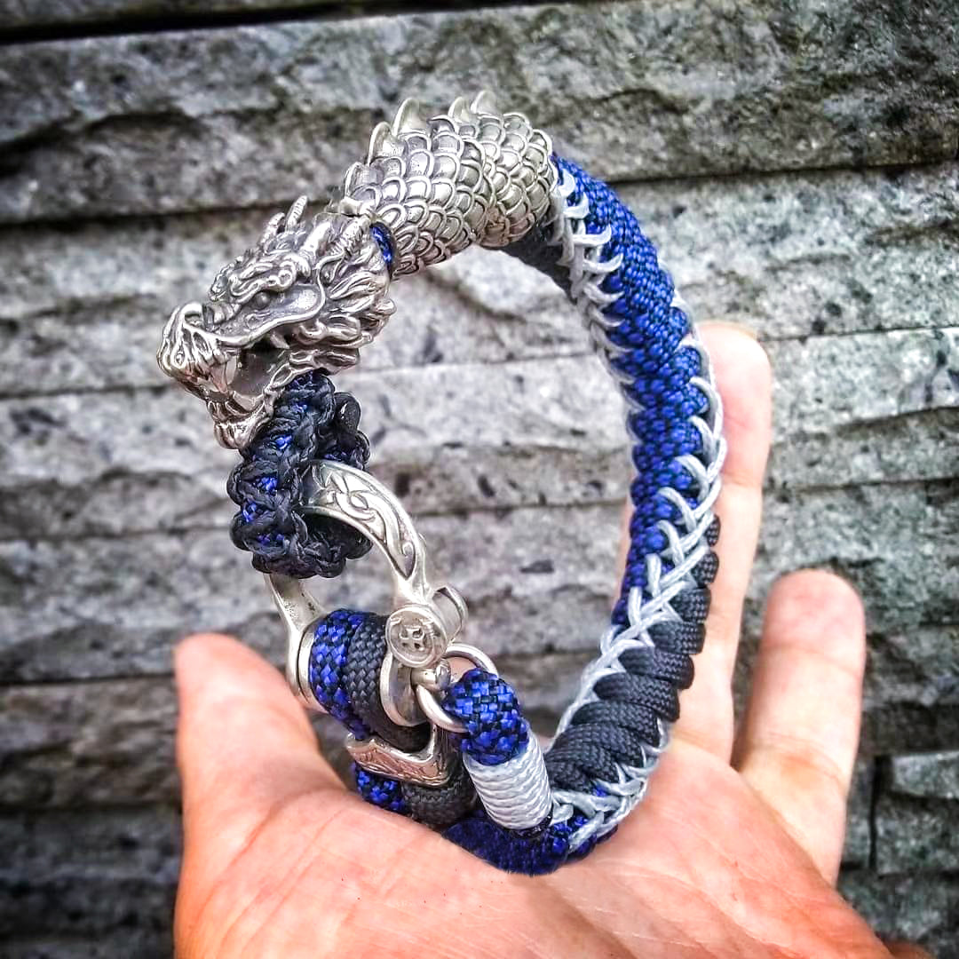 twisted paracord bracelet