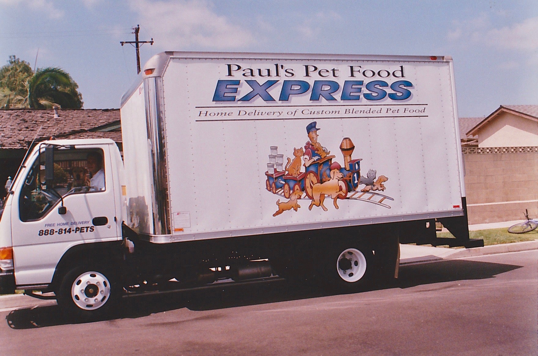 Pauls Pet Food Delivery Truck