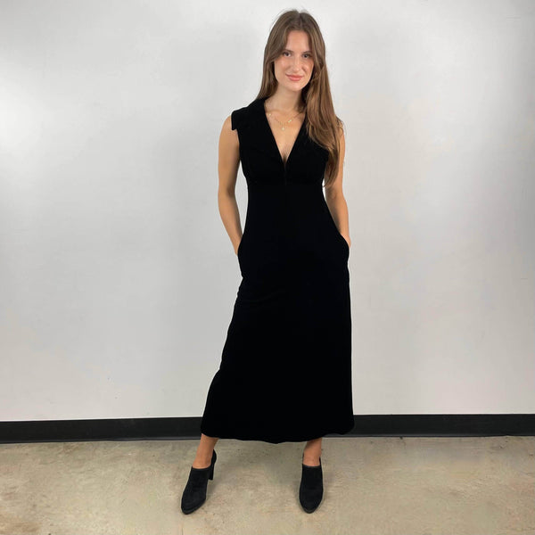 Le Chateau Black Satin Corset Party Dress - Medium – Le Prix Fashion &  Consulting