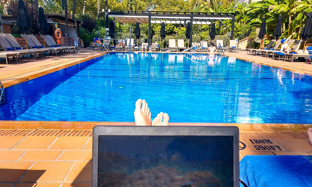 What is a Digital Nomad? 