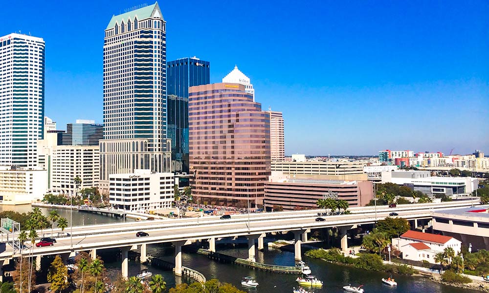 Tampa Florida Skyline | Flashpacker Chronicles