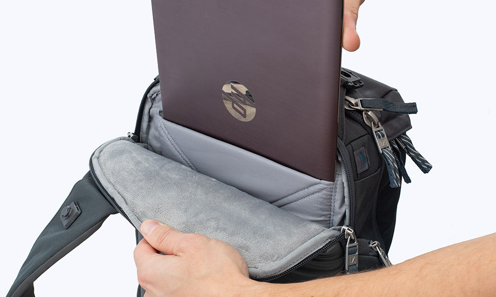 XACTLY Oxygen 25L Laptop Backpack - Laptop Sleeve