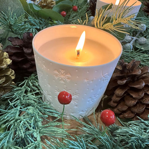 Elume's elegant candle in a white porcelain jar