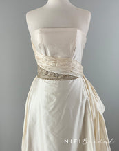 Load image into Gallery viewer, Monalisa Sample Dress