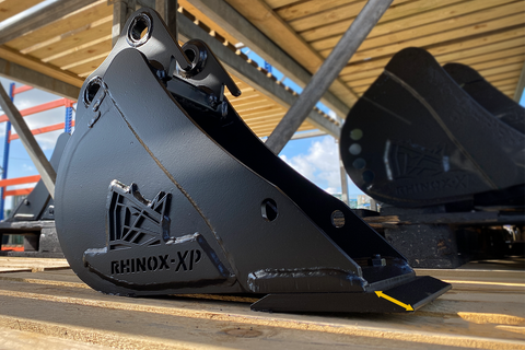 Rhinox excavator digging bucket with a bolt-on cutting edge to extend the bucket