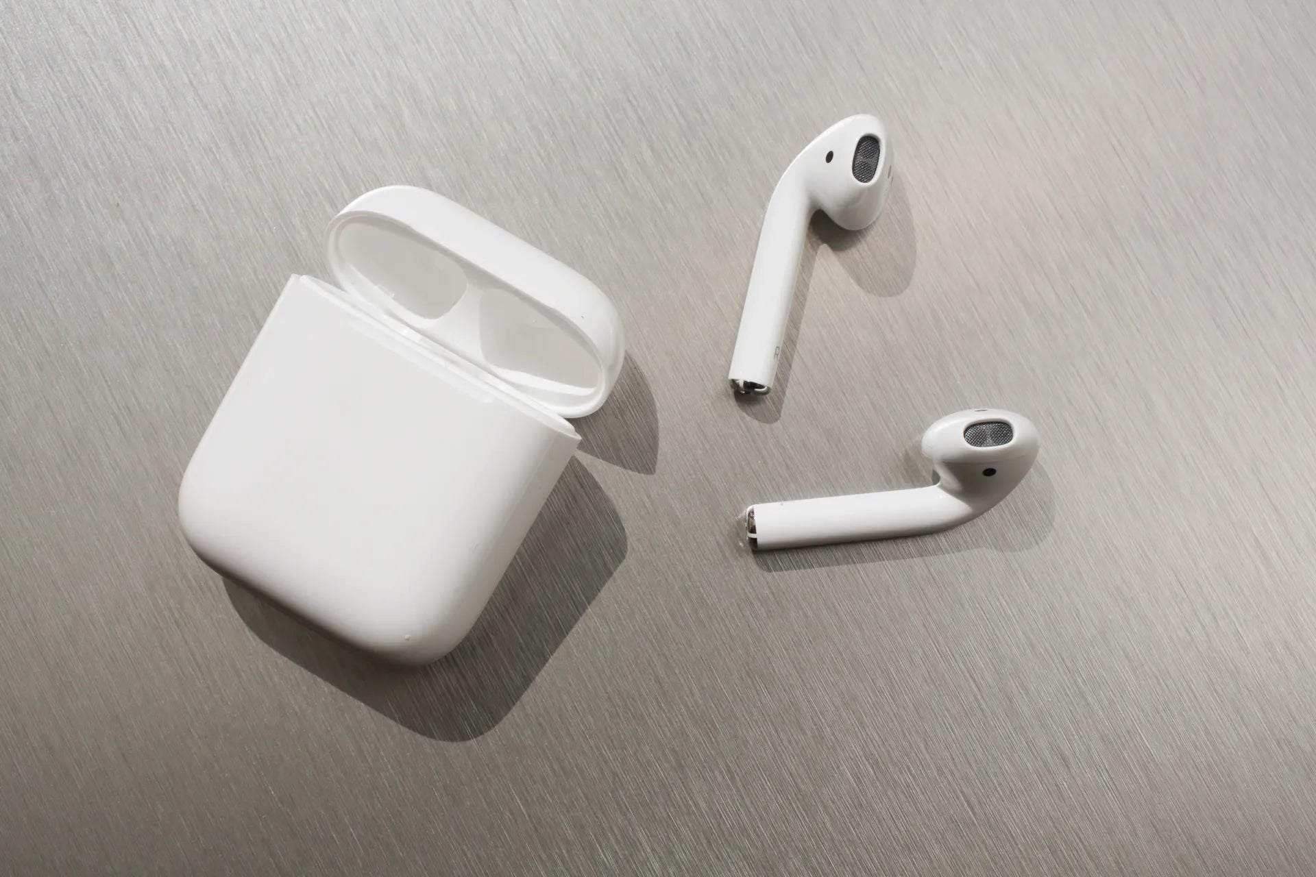 Airpods top 10 holiday gift ideas for her