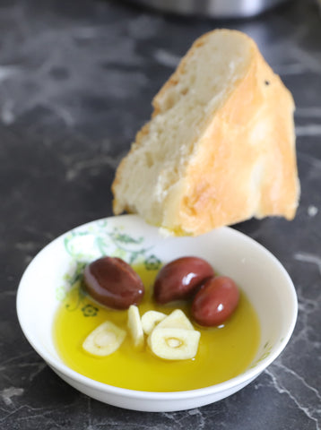 Bild Oliven mit Brot