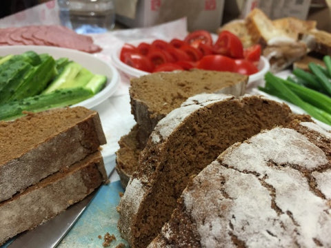 Essen Mahlzeit Brot Wein Weinzeit