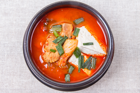 Kimchi Stew (Kimchi Jjigae, 김치찌개)