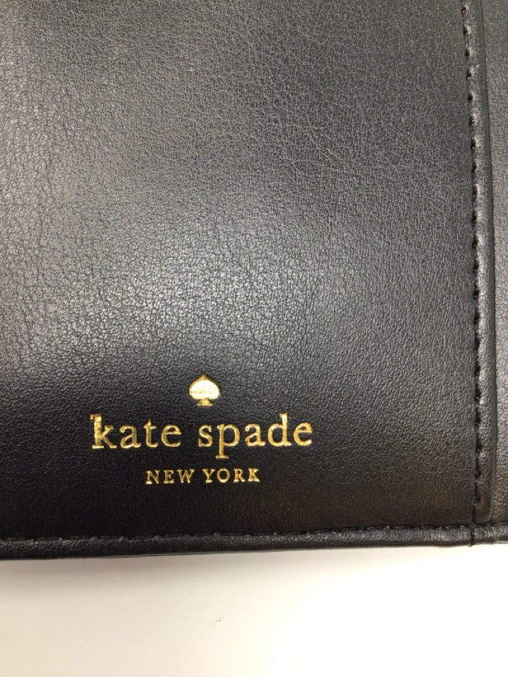Kate Spade Size Oblong Black/Pink Fuschia/Teal Safiano Leather abstract  Wallet – Fashion Exchange Consignment
