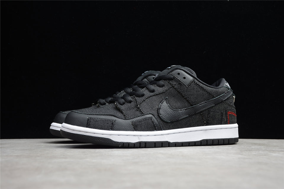 nike dunks black and white youth