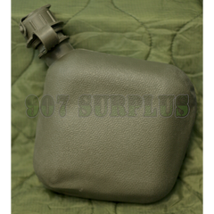 2 QT Plastic Canteen