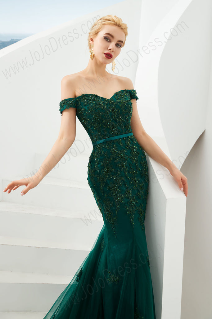 emerald green fishtail dress