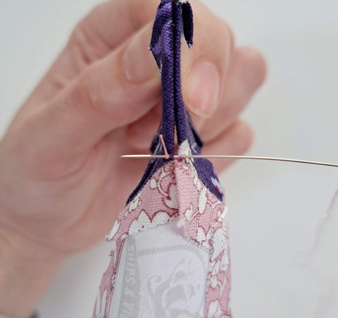 sewing a y seam in english paper piecing