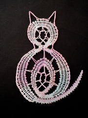 Sooty cat bobbin lace