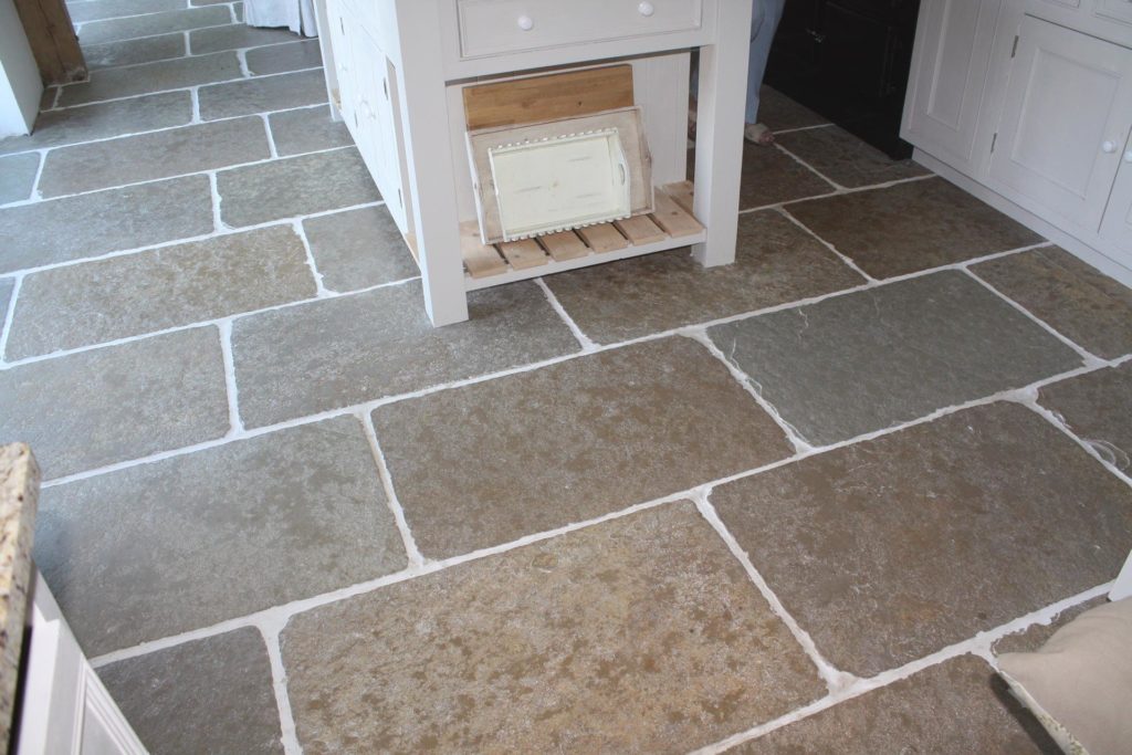 17 Guide For Limestone Tile Pros And Cons