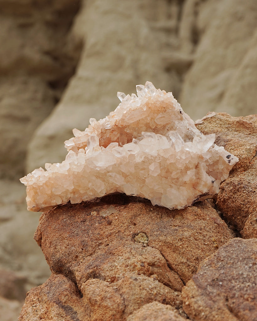 pakke mund Stereotype Pink Himalayan Quartz– Echoz Crystals