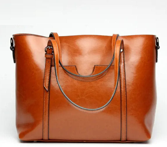 leather tote with pockets