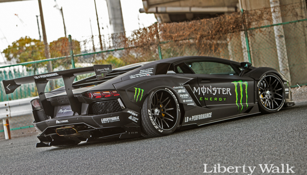 LIBERTY WALK WORKS LAMBORGHINI AVENTADOR BODY KIT