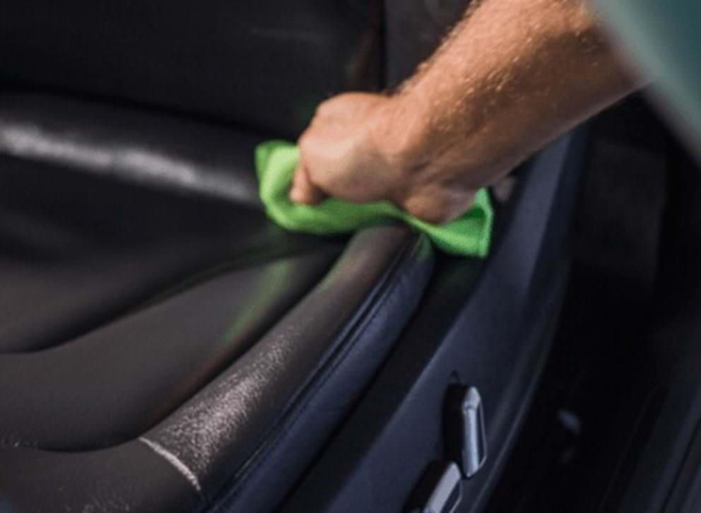 How To Get Stains Out Of Car Seats With Leather Interiors | Turtle Wax