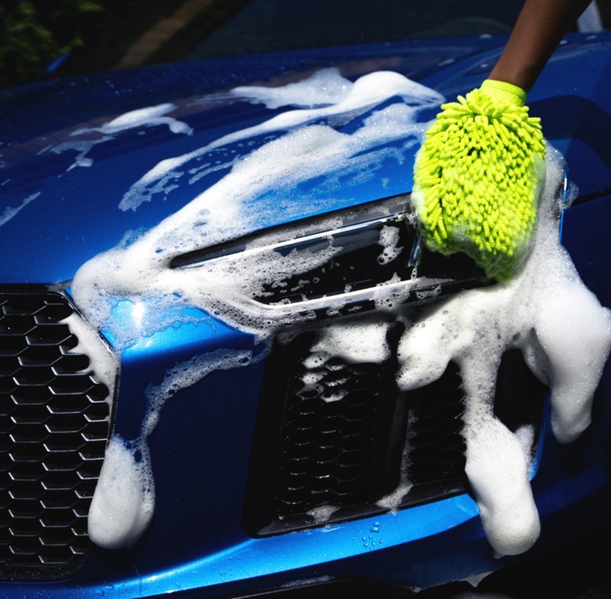 how-to vinyl wrap a car - turtle wax - wash car step 5