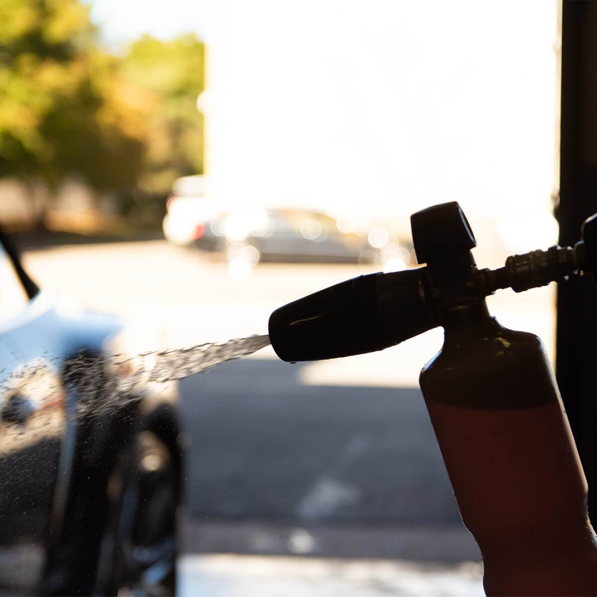 How to clean your car with a pressure washer 