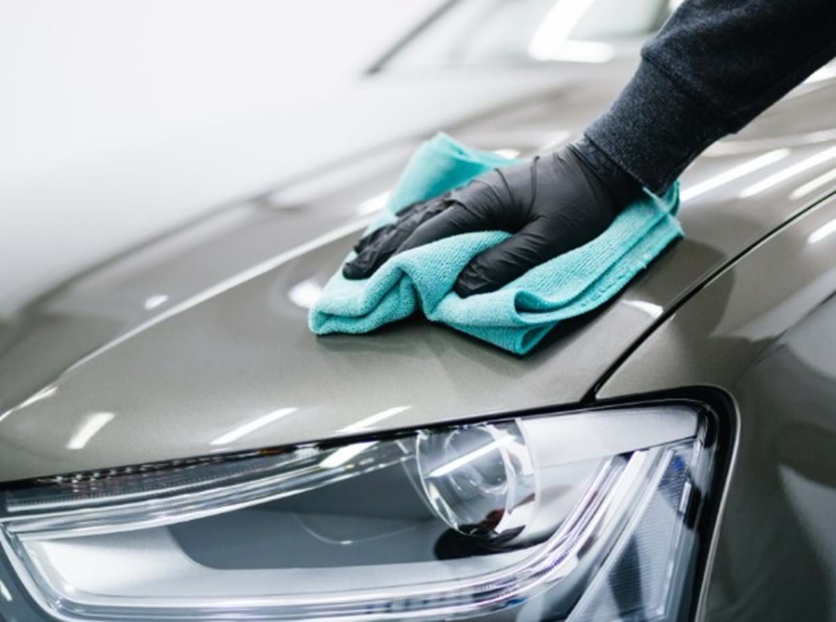 Car polishing: What is a compound and how do I use it?