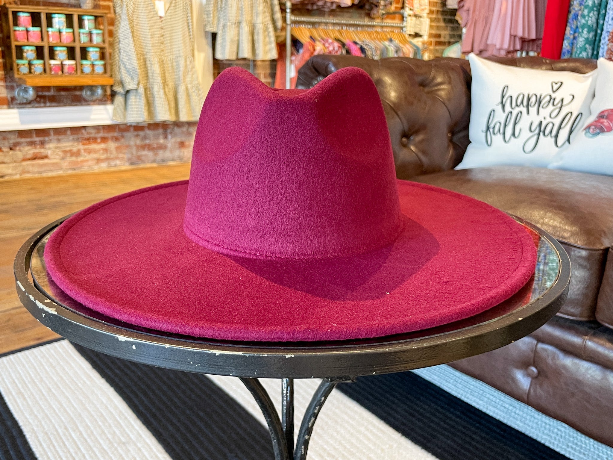 Pueblo Hat in Burgundy