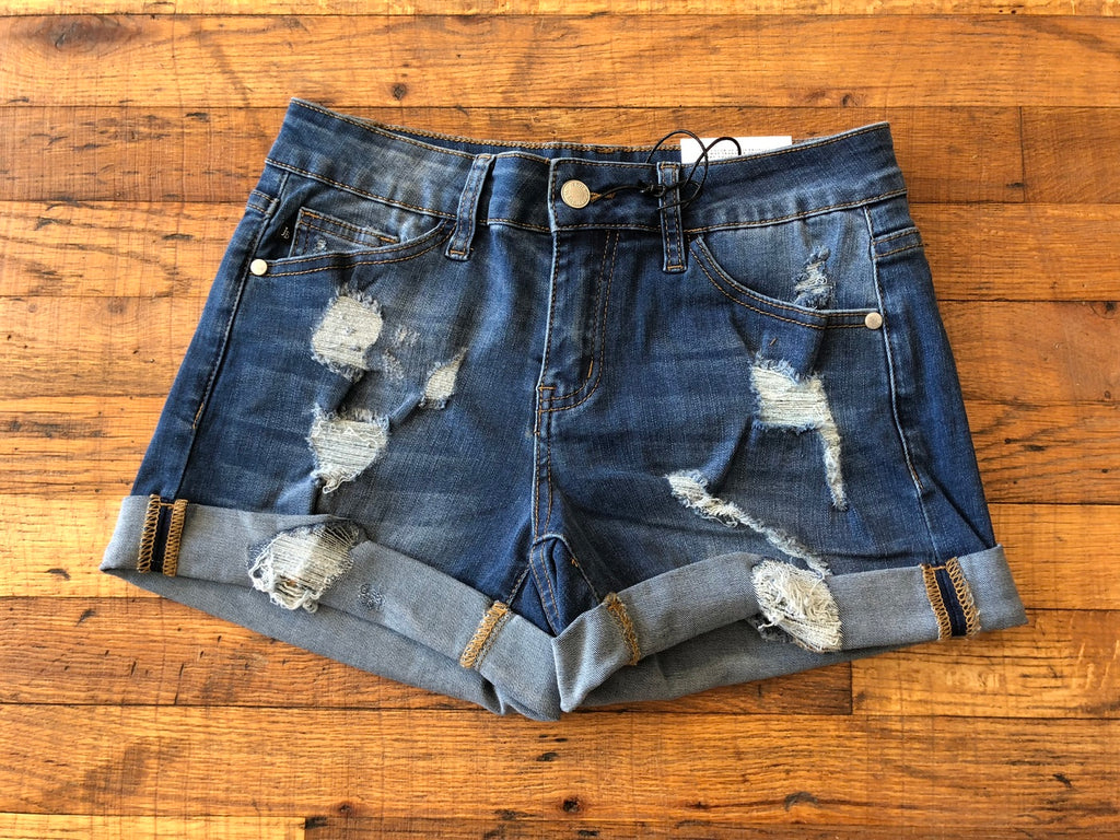 Jenner Shorts in Medium Wash – Belles and Whistles Boutique