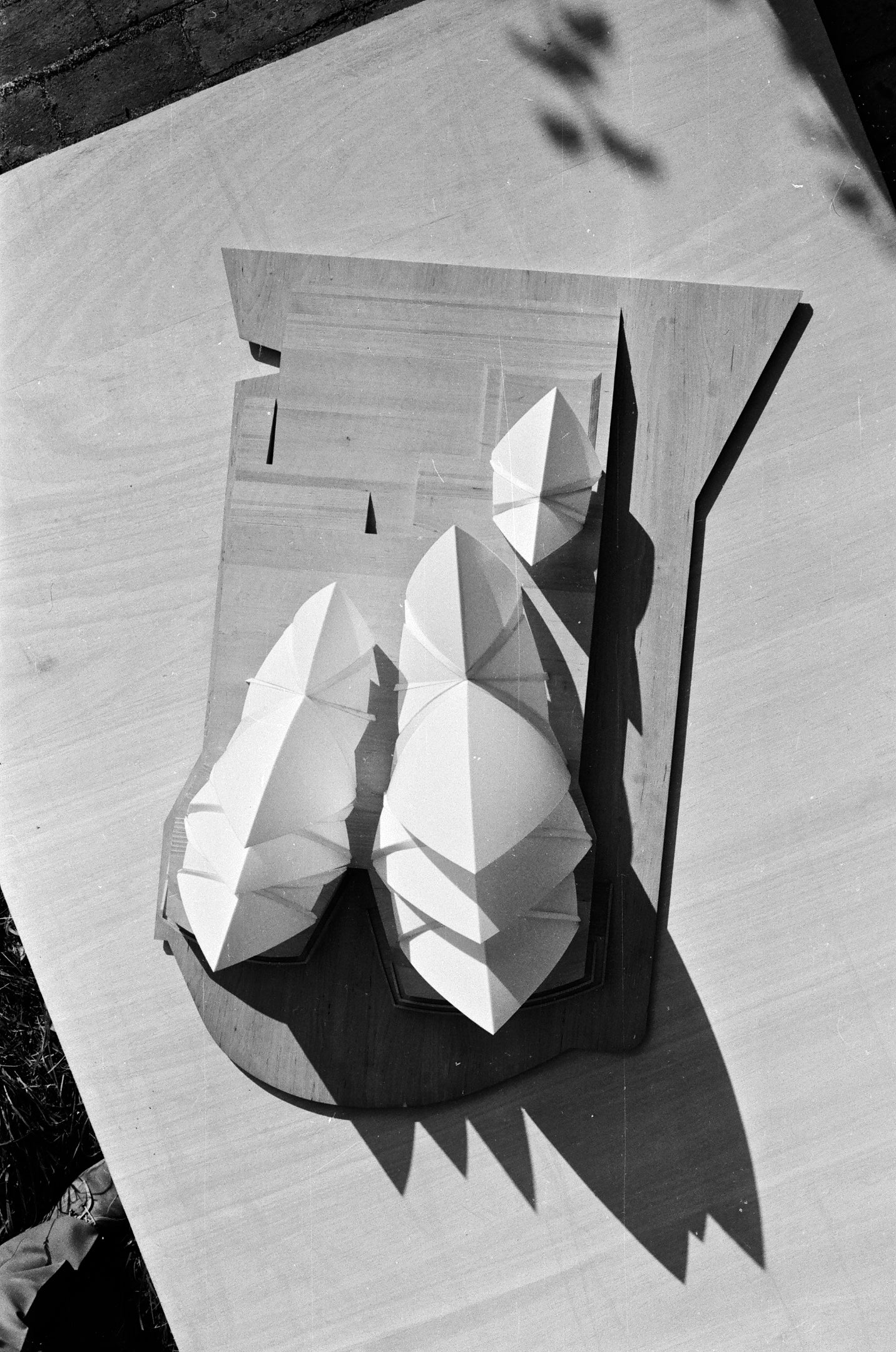Model of the Sydney Opera House, photographed at the Hellebæk House studio, c. 1961 Credit_The Utzon Archives Utzon Center ©.jpg__PID:d58d1936-81e0-481f-9680-2cc8db8a5ca4