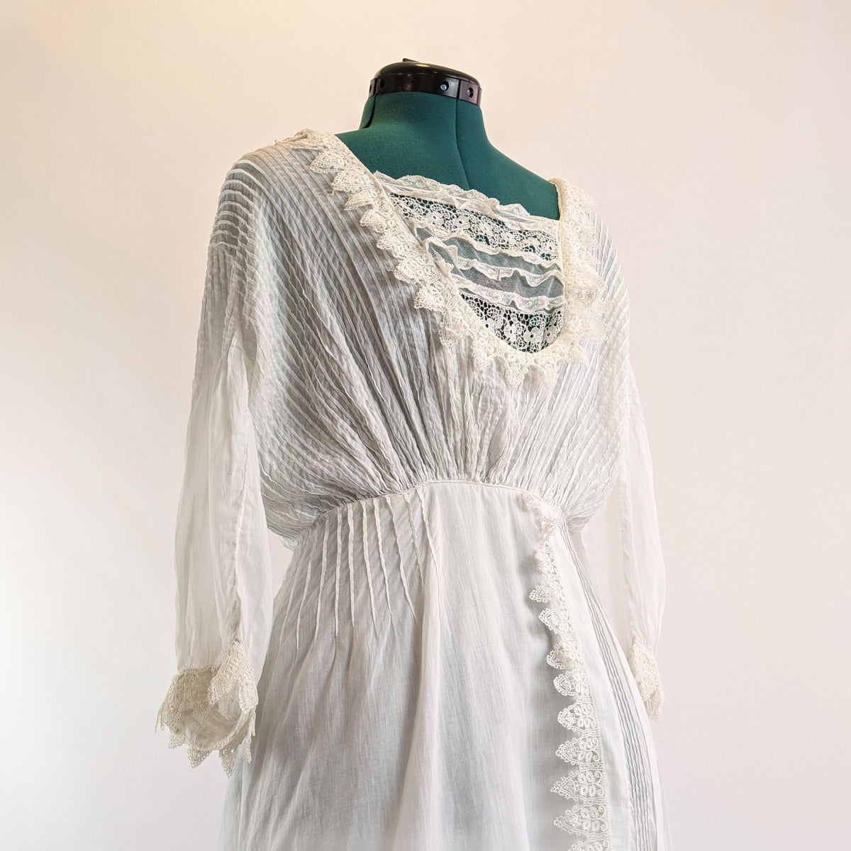 Edwardian White Cotton Lace Gown – Witchy Vintage