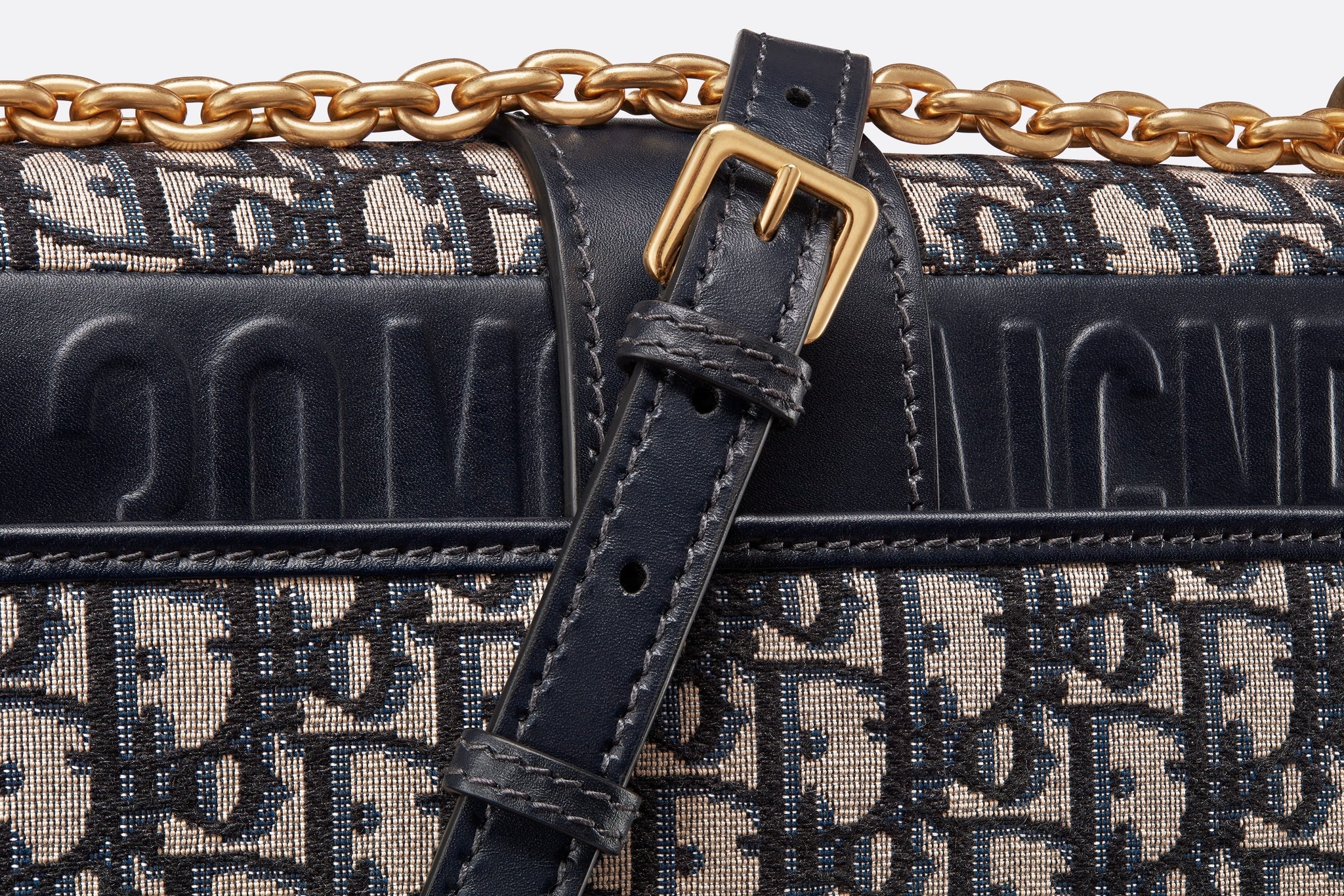 30 Montaigne Flap Chain Bag • Blue Dior Oblique Jacquard – Dior Couture UAE
