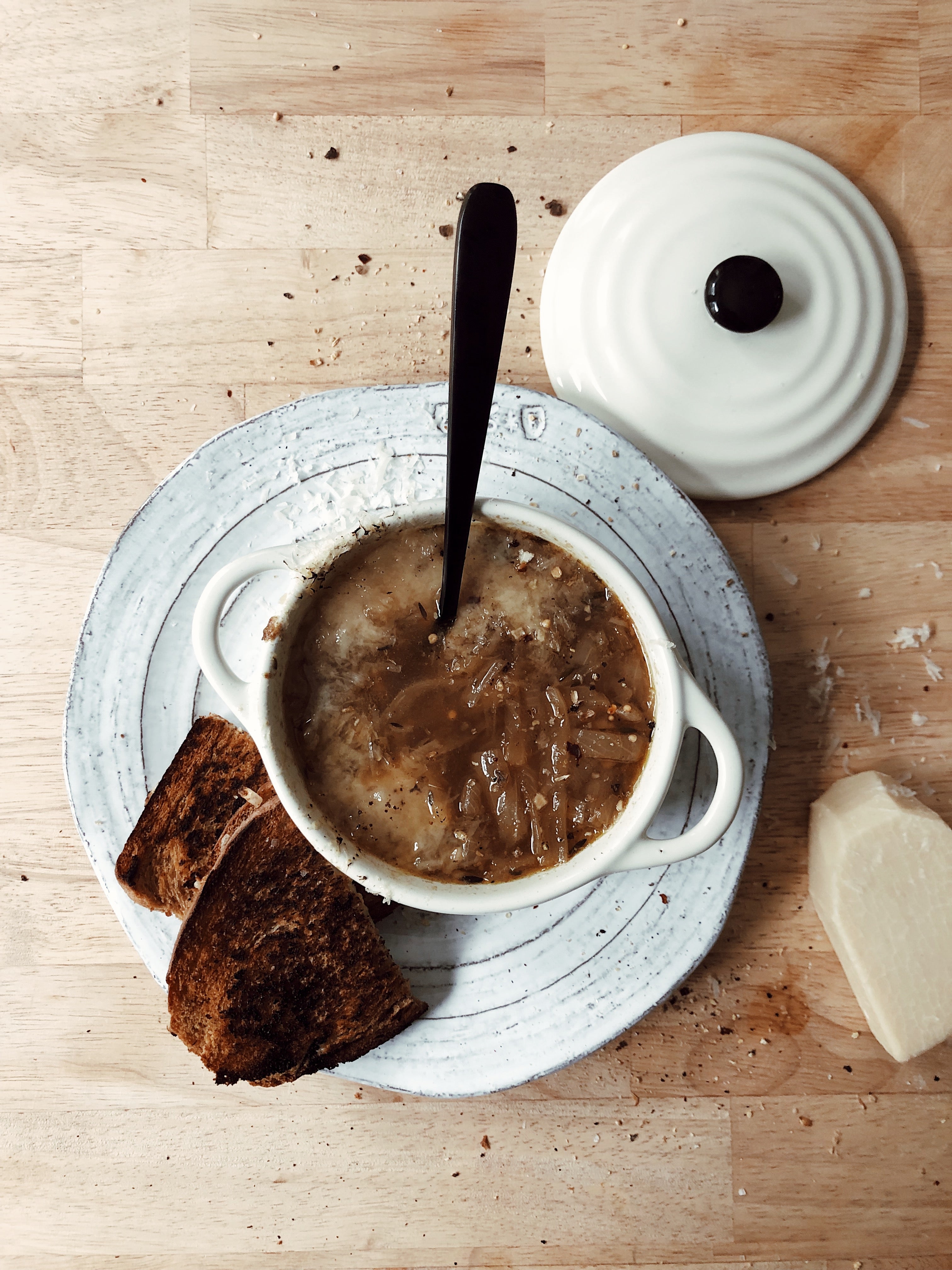 Vegan French Onion Soup and a review of Planted by Chantelle Nicholson
