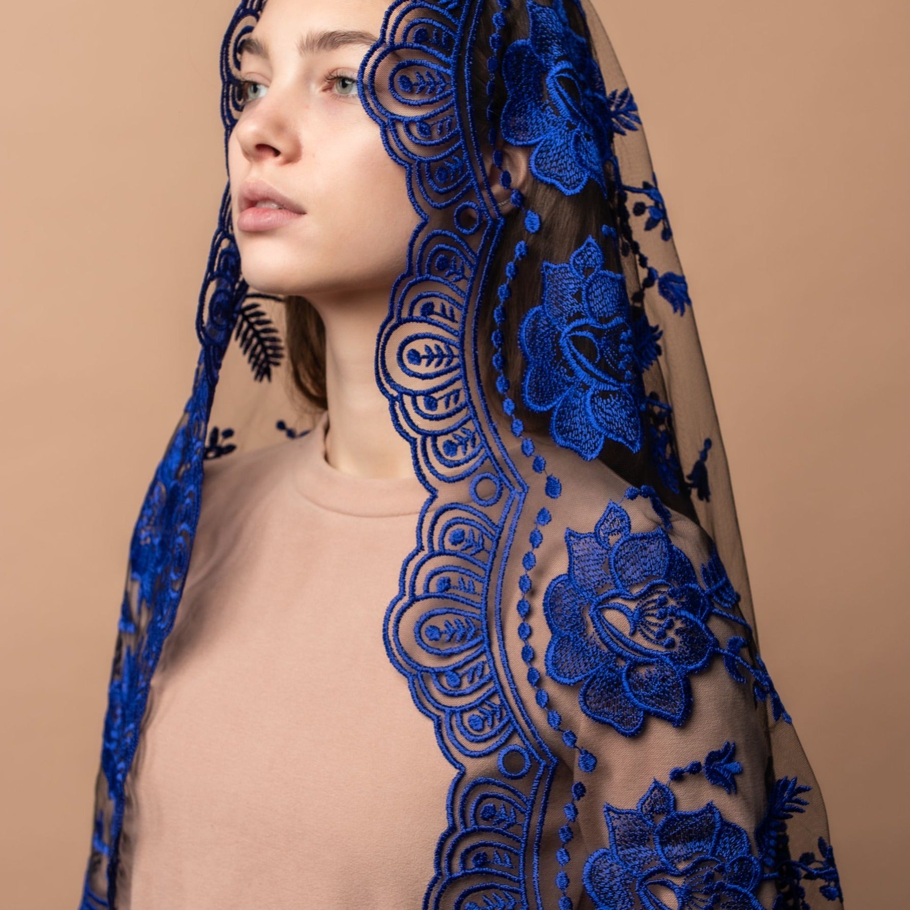 BLUE VEILS – MariaVeils