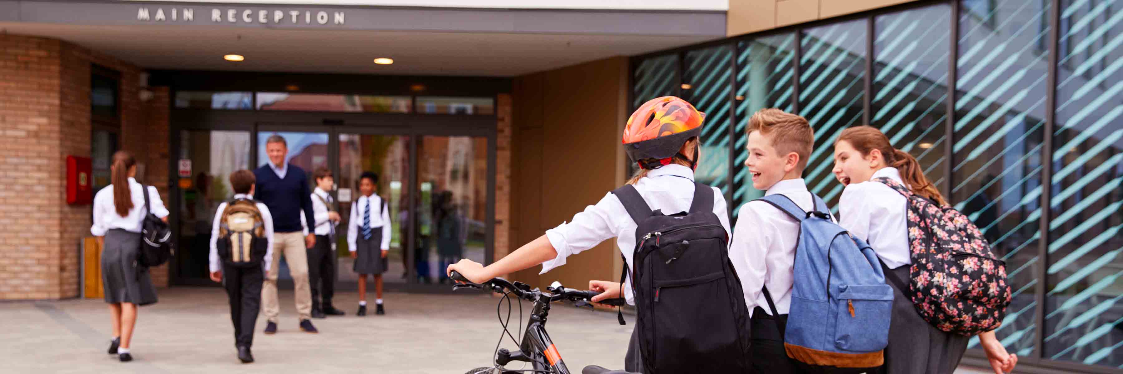 students arriving to school - Genee Registrar