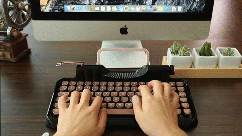 Rymek_mechanical_keyboard_with_3_Devices_large.gif