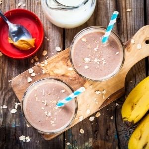 peanut butter banana chocolate milk smoothie