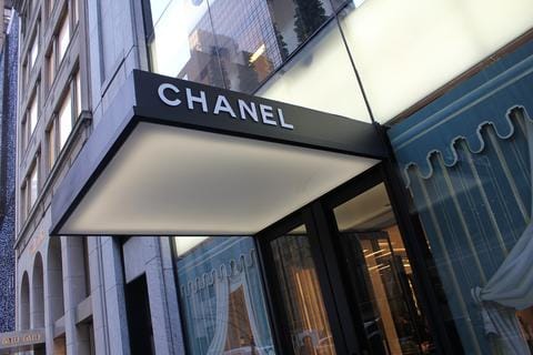 outside photo of the Chanel store