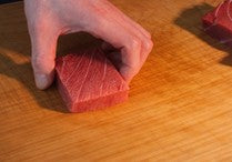 How to cut Tuna?