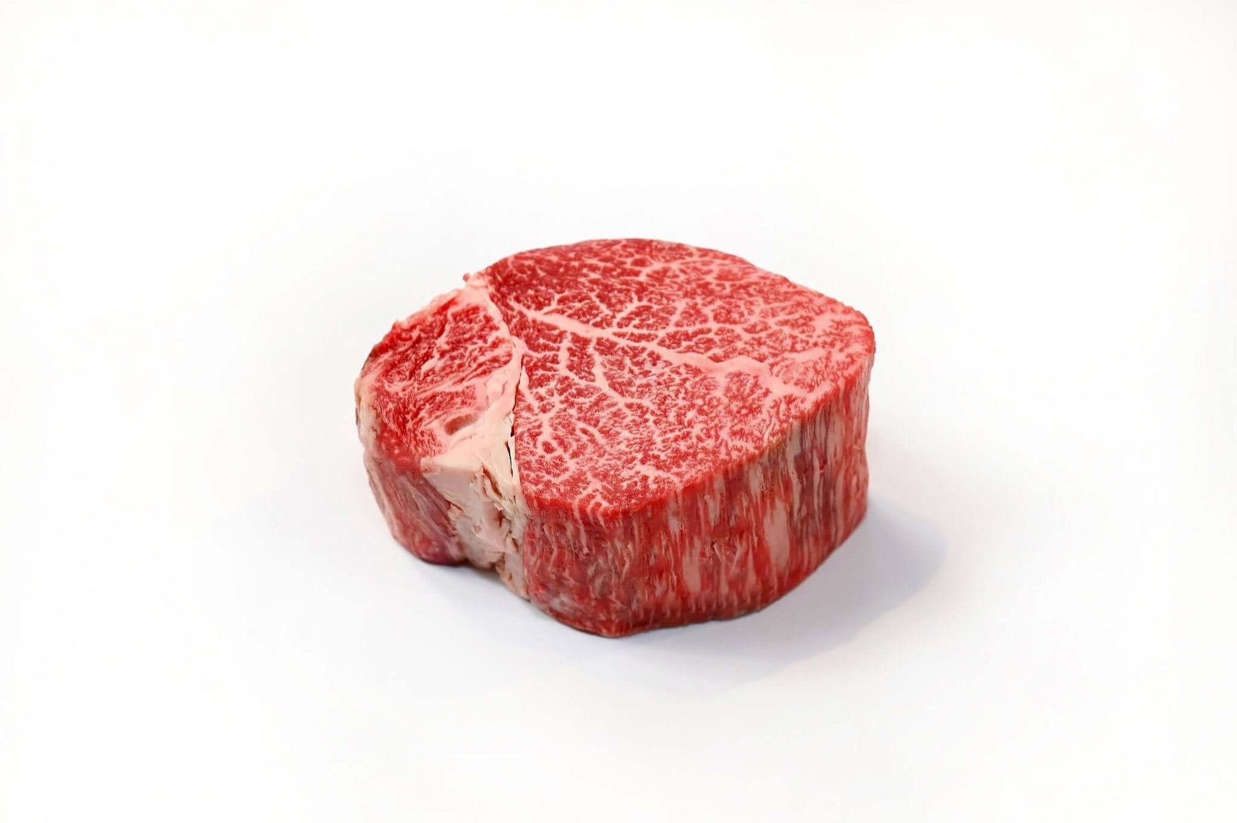 wagyuman-japanese-wagyu-beef-japanese-a5-wagyu-filet-mignon-steak-cut-28510094393441_1800x1800.jpg