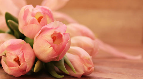 Photo bouquet de fleurs tulipes